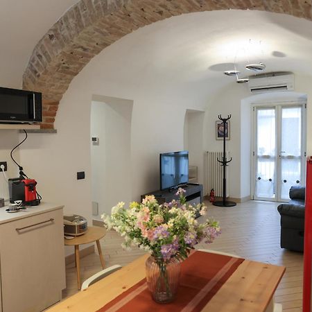Asti Historic Center - Appartamento Trincotto Esterno foto